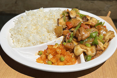 香菇滑鸡盖浇饭